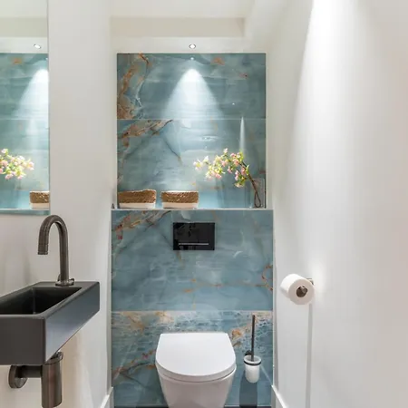 The Boathouse בית נופש